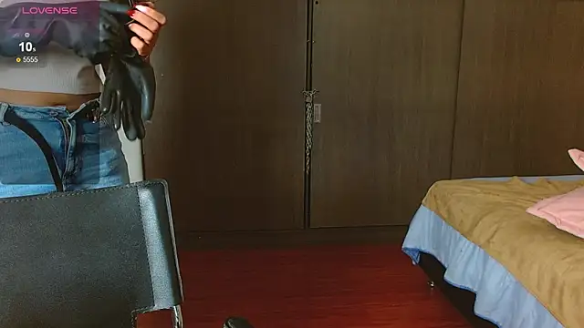 Czat XXX na żywo – Selena_Noir