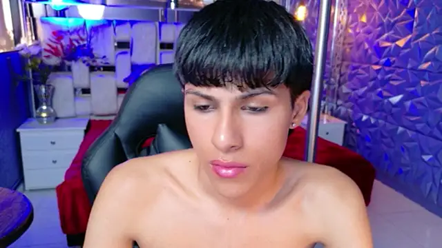 Evans_Robinson Live XXX-Chat