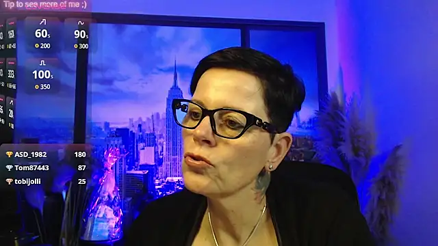 ninarandmann 现场XXX聊天