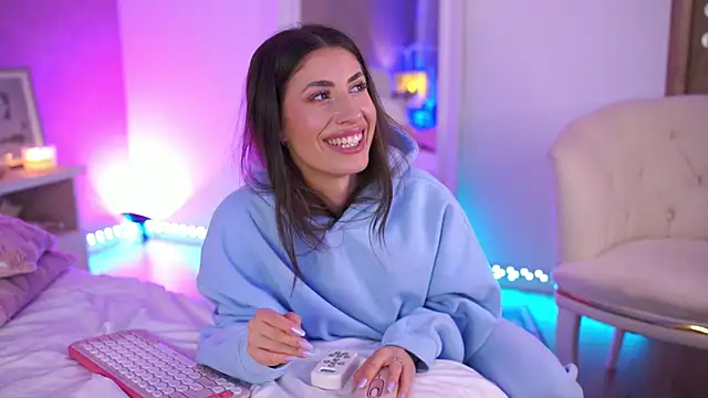 OhhAisha Live XXX Chat