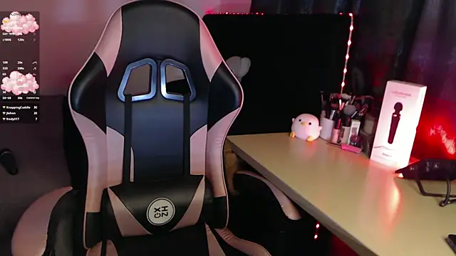 TheprojectsaraaのライブXXXチャット