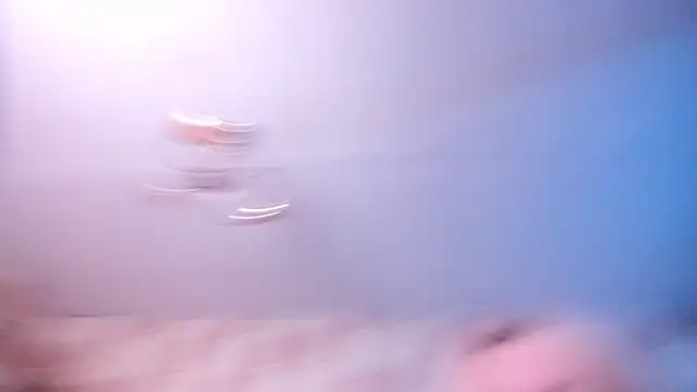 Cutie_Bambi Show in webcam