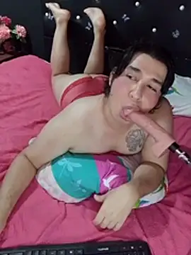 Kaissydoll élő XXX-chatje