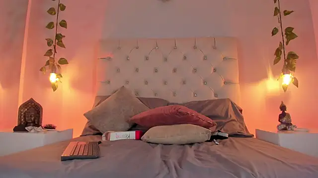 Rachel-Greyy Live XXX Chat