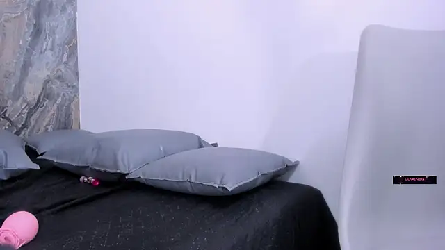 ScarletDollxxx live XXX chat