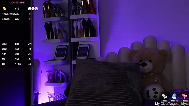 Angela_Myst élő XXX-chatje