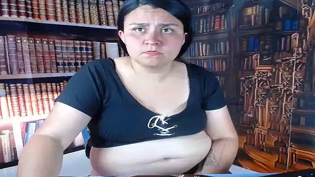 MissLusty_ Show in webcam