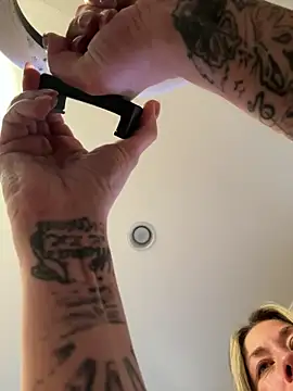 Chat XXX ao vivo de MiraKisss