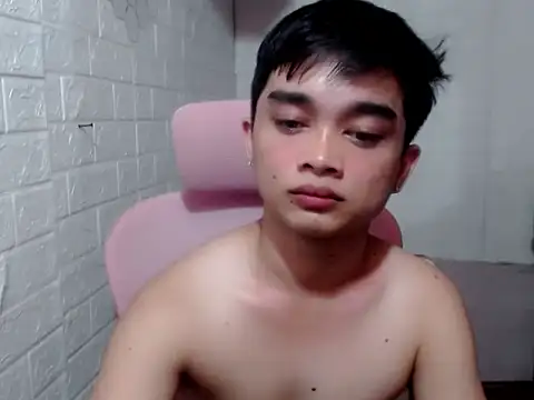 Chatroom XXX en direct de Sky_hot123