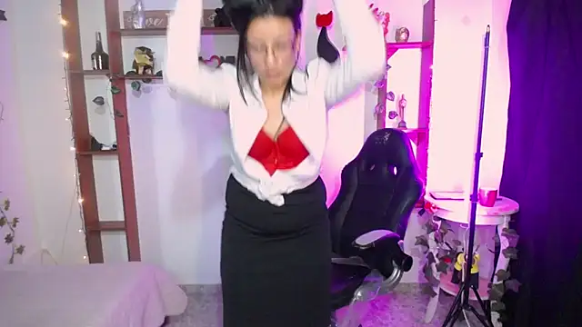 QueenRose94 live XXX chat