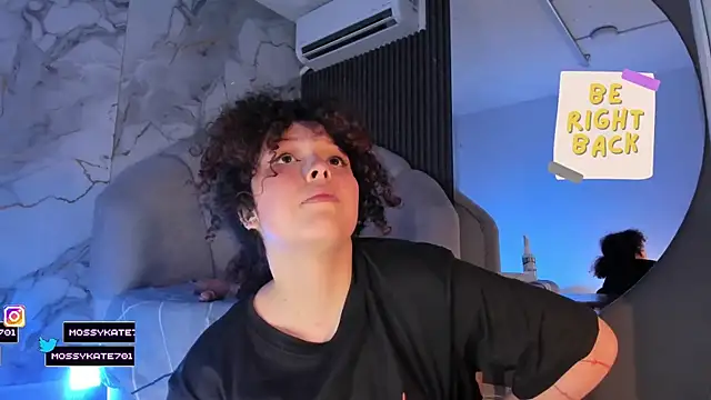 Katemoss70: απευθείας συνομιλία ΧΧΧ