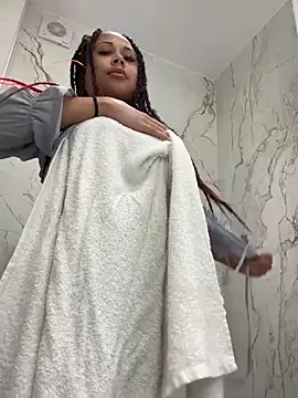 HaileyDiana 即時 XXX 聊天