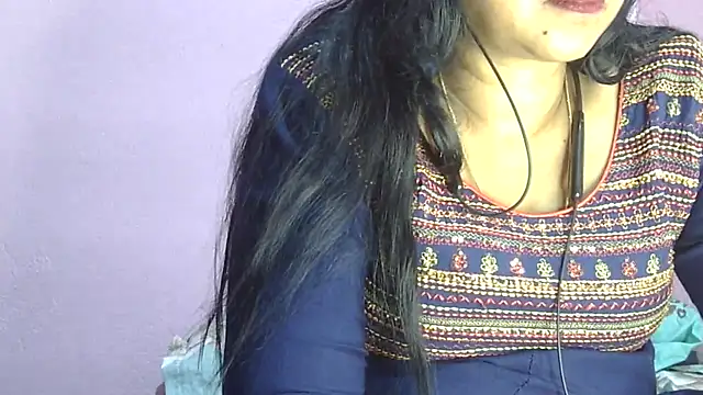 Pooja-suman's Live XXX Chat