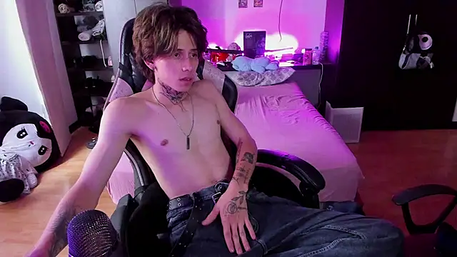 دردشة xIce_Boy الجنسية المباشرة