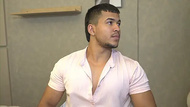 Thiago_Valente: απευθείας συνομιλία ΧΧΧ