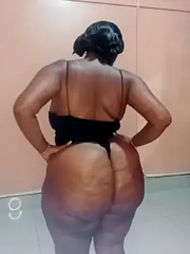 Luciouslips00 即時 XXX 聊天