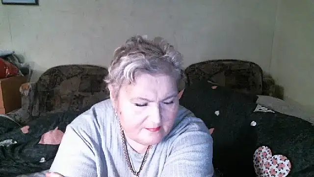 Lana555 即時 XXX 聊天