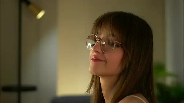 โชว์เว็บแคมของ ClarineCasebolt