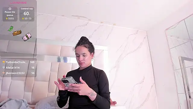 Maia_Park 现场XXX聊天