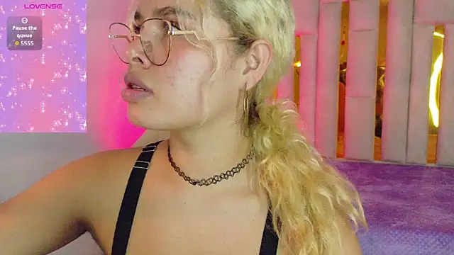 Czat XXX na żywo – Haelycute