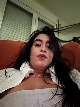 Chatroom XXX en direct de MissNyraSecret