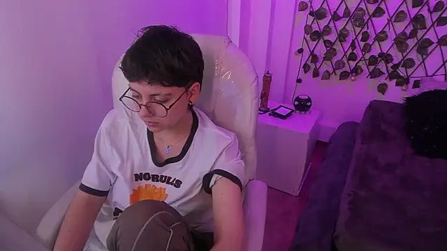 Nathaly_ds – Naživo XXX chat