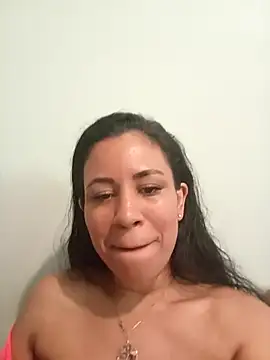 XXX chat uživo modela LeilaTaylor