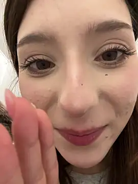 XXX chat uživo modela LilluKatten