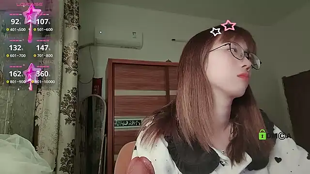 XXX chat uživo modela Lili_666