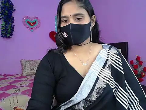 Maiya_Ambern Webbikameraesitys