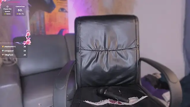 Amina_Hind: онлайн-секс-чат