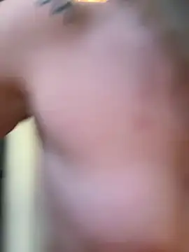 MiraKisss: απευθείας συνομιλία ΧΧΧ