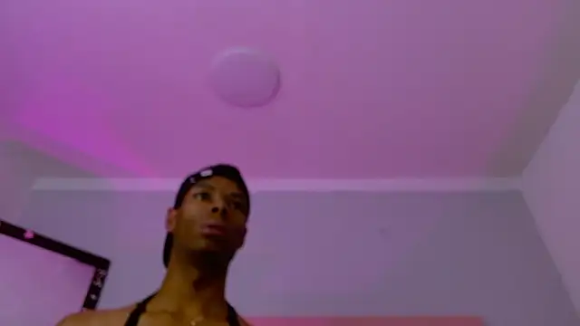 Santiago_Ortiz_ Webcam show