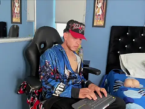 Thonixxx_mr Adlı Modelin Web Kamerası Şovu