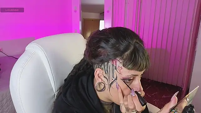 _sharlotte777's Live XXX Chat