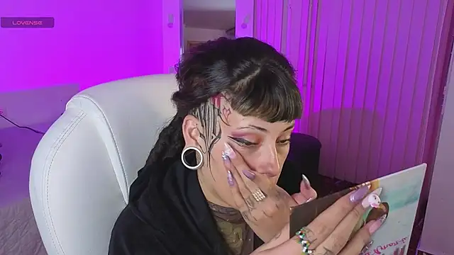 แชท XXX สดของ _sharlotte777