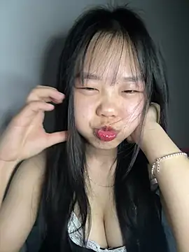 Chat +18 de Emely-lysea ao vivo