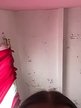 XXX chat uživo modela Maya_Manes