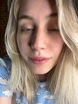 LovelyMiu Live XXX-chat