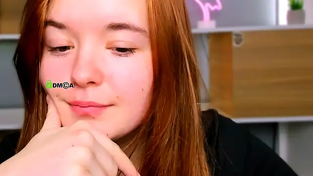 nika-still élő XXX-chatje