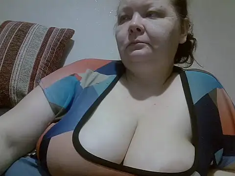 Jane_Kissys élő XXX-chatje