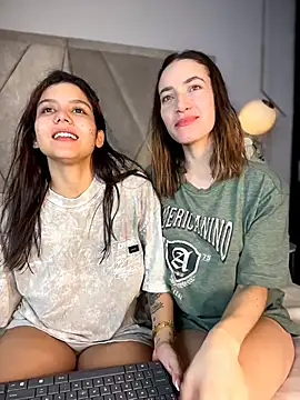 Chat +18 de SweetieSinXXX ao vivo