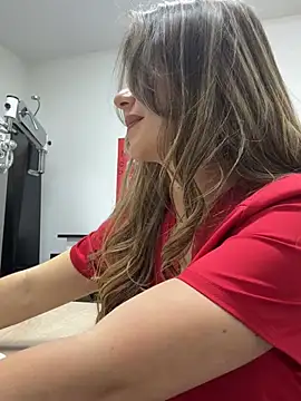 Chat +18 de alicee16 ao vivo