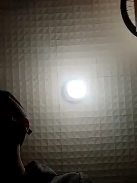 Show de hotguy71000 na webcam