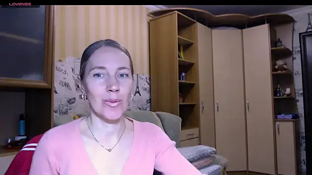 Javelinka Chat XXX live