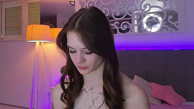 Chat +18 de LuisaClover ao vivo