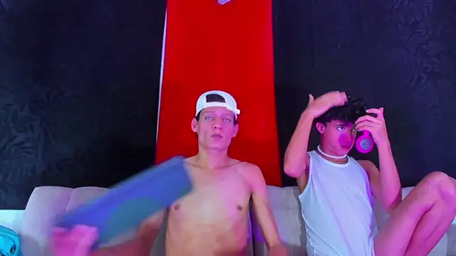 Pleasure_boys_hot Show in webcam