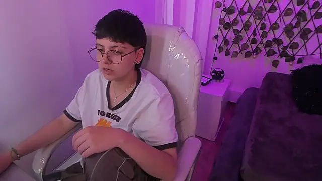 Nathaly_ds Chat XXX live