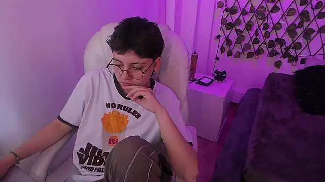 Chat +18 de Nathaly_ds ao vivo