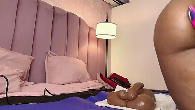 HallyBans Chat XXX live